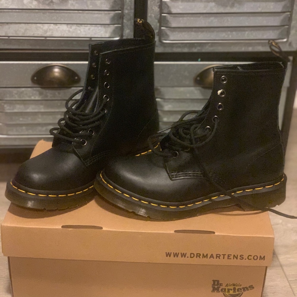 Dr. Marten Combat boots